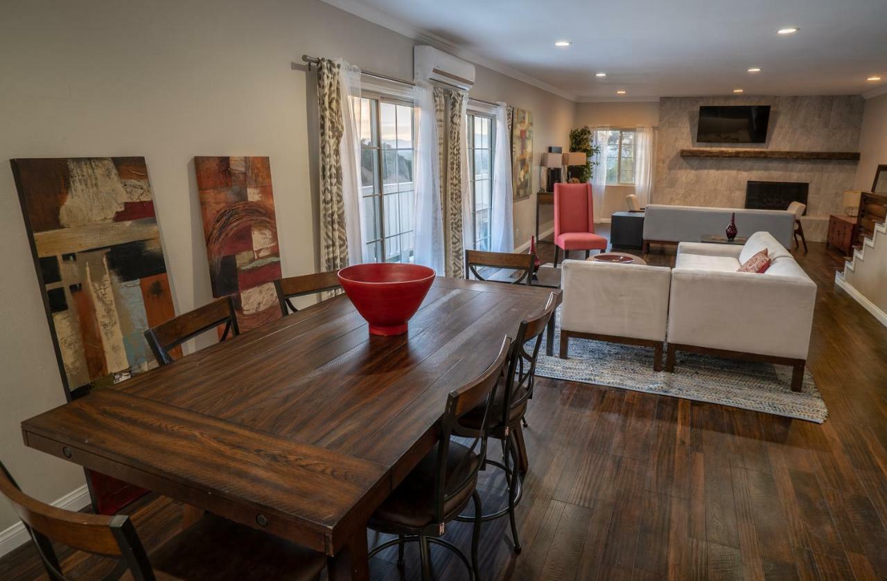 Stylish Hollywood Hills With Million Dollar Views Waiting For You! Casa vacanze *